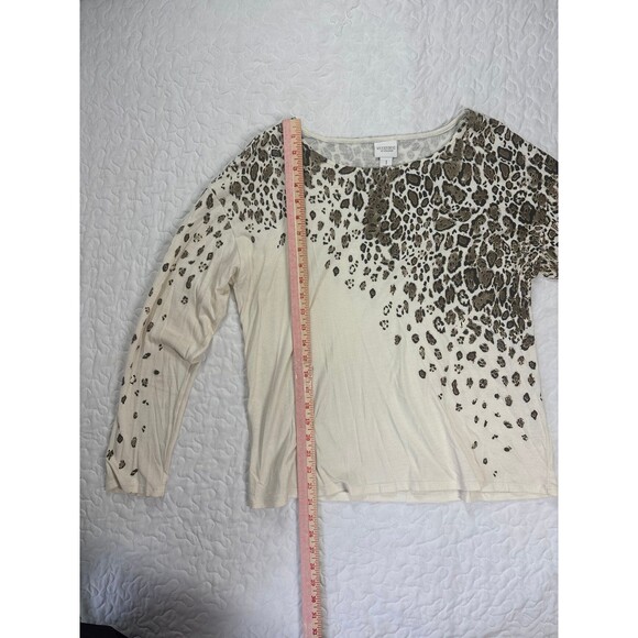 Weekends By Chico’s Long Sleeve Spotted Design Shirt Size Medium - Picture 4 of 6